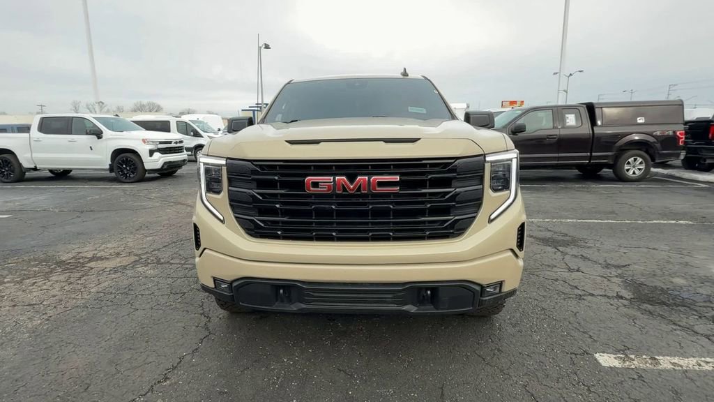 Used 2023 GMC Sierra 1500 Elevation image 3