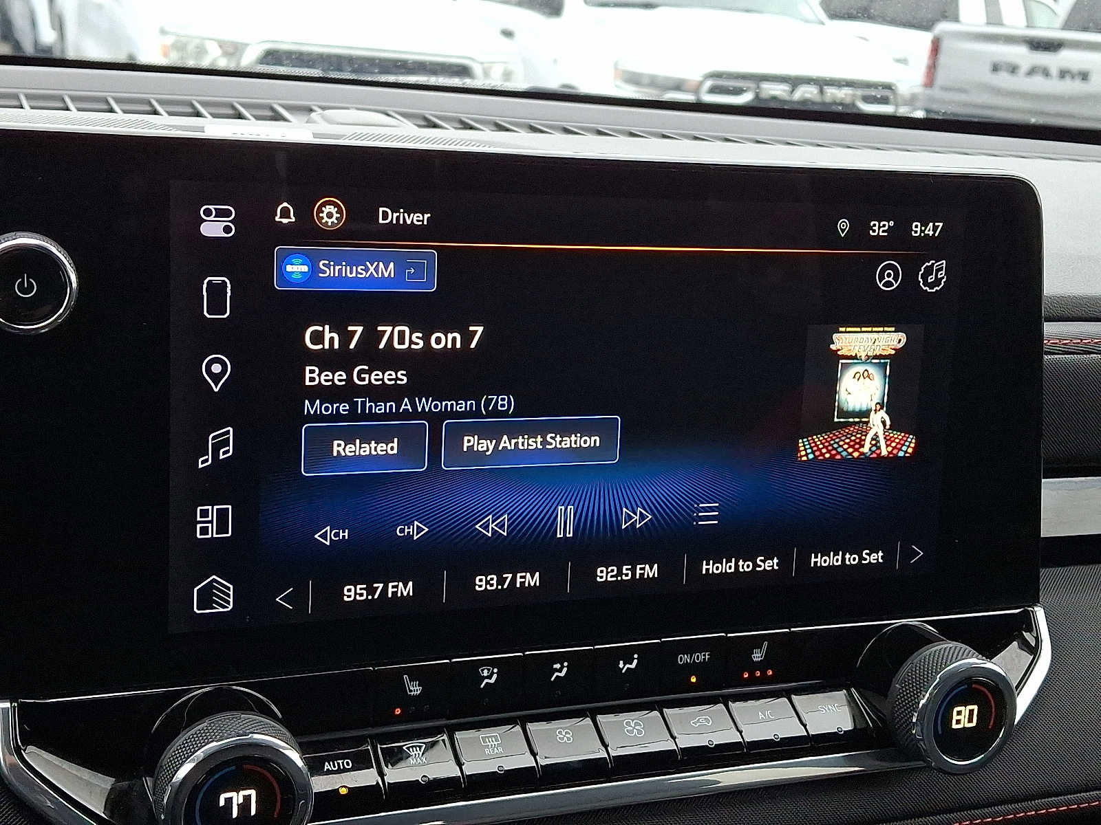 Used 2024 Chevrolet Colorado Z71 w/ Z71 Convenience Package 2 image 18