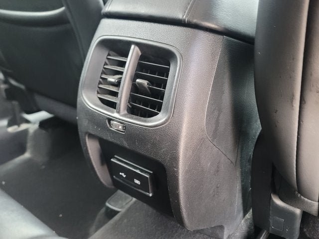 Used 2019 Jeep Cherokee Latitude Plus AWD/4WD image 9