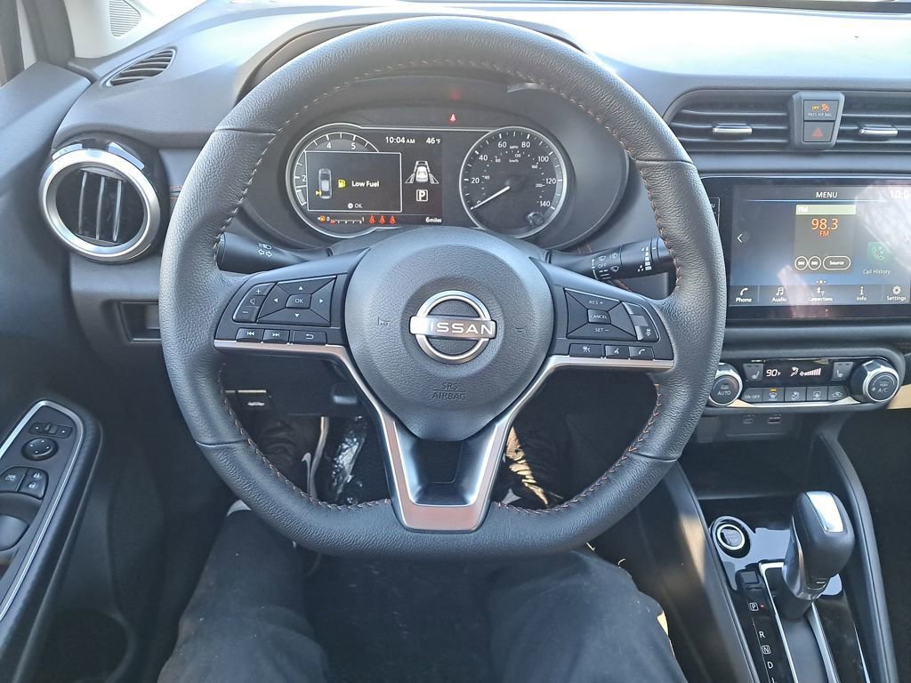 New 2025 Nissan Versa SR w/ Trunk Package image 14