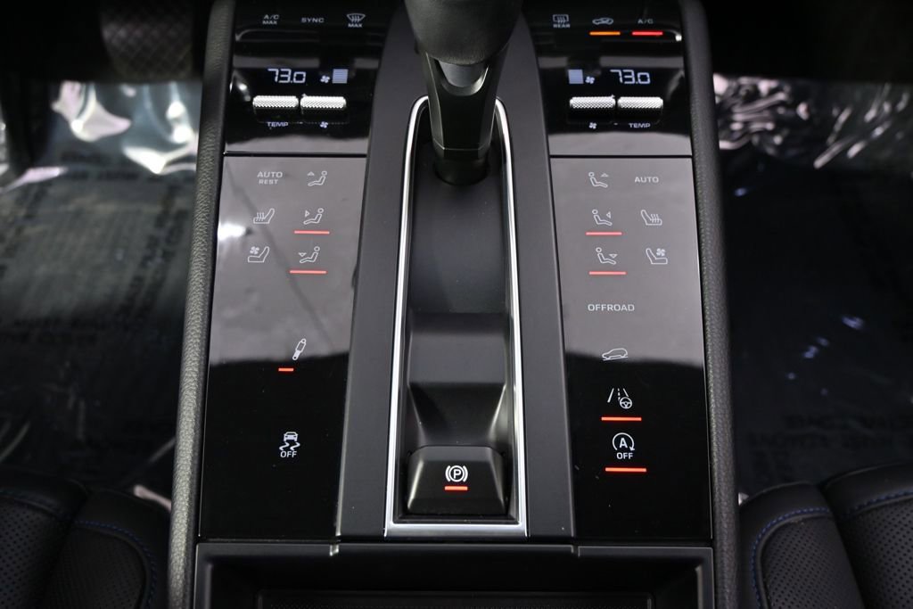 Used 2023 Porsche Macan S image 38