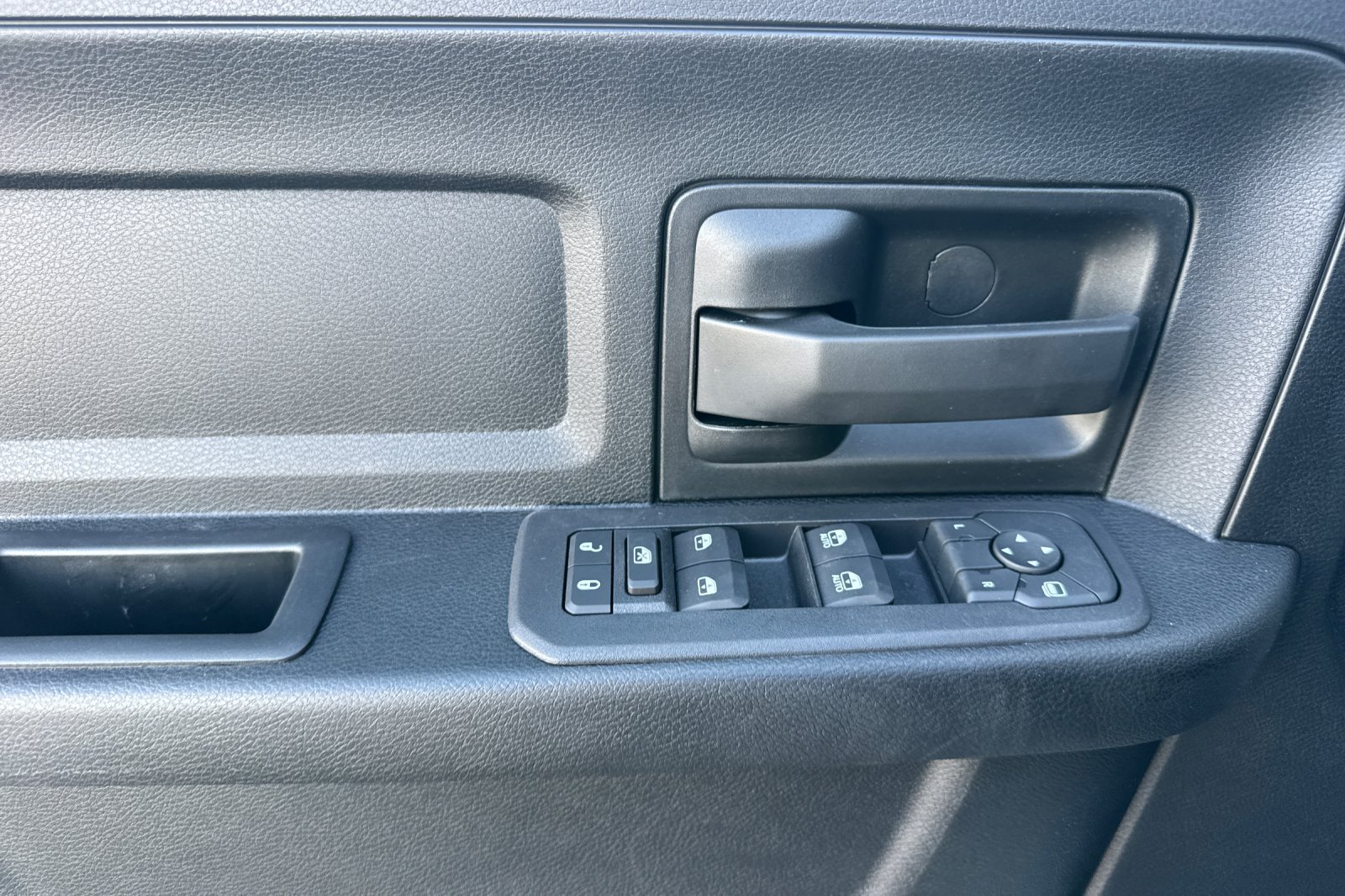 New 2027 RAM 3500 Tradesman AWD/4WD image 10