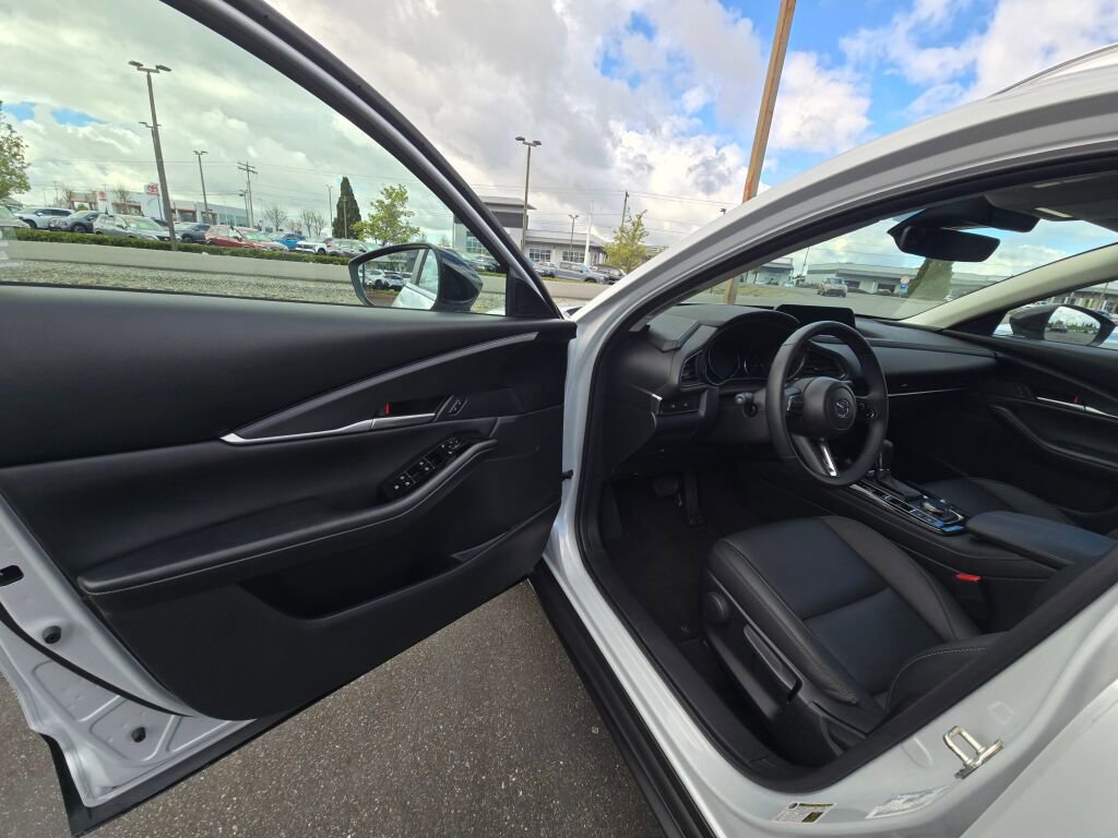Used 2025 MAZDA CX-30 AWD 2.5 S w/ Select Sport Pkg image 16