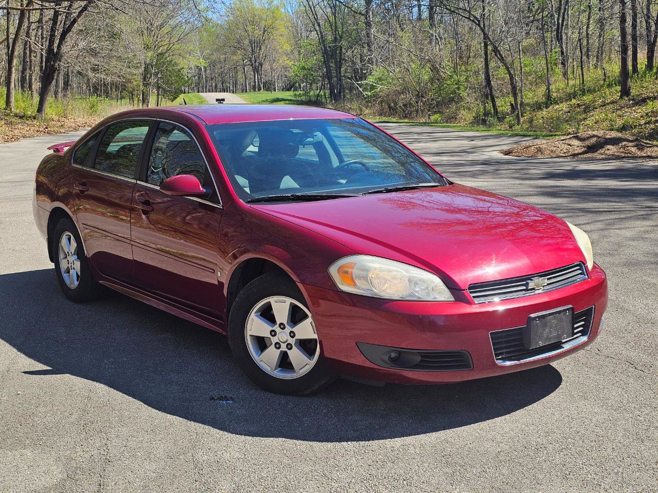 Used 2010 Chevrolet Impala LT w/ Luxury Edition Package FWD image 2