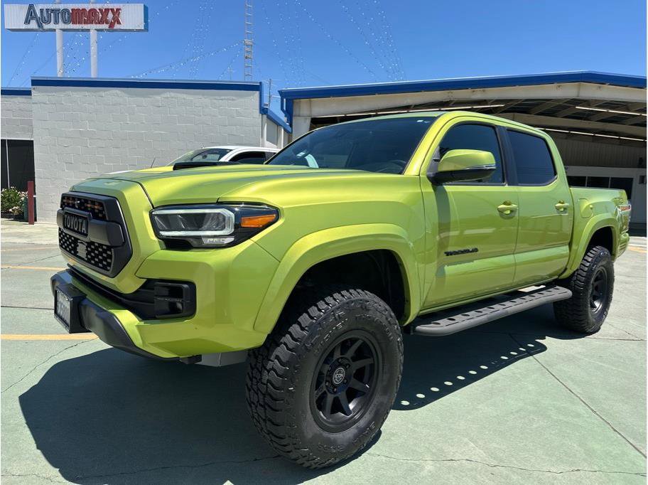 Used 2022 Toyota Tacoma TRD Pro image 2