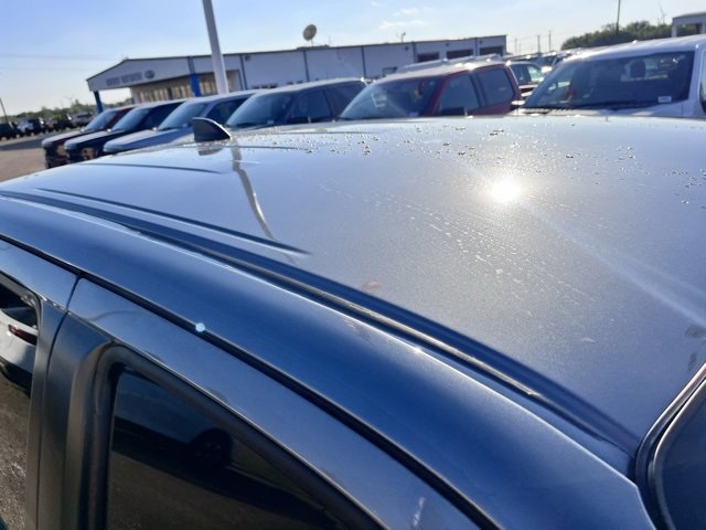 Used 2024 Nissan Frontier Pro-X image 8