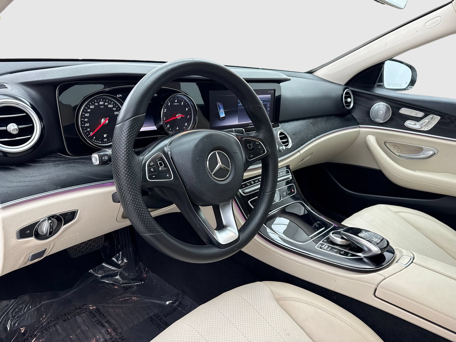 Used 2017 Mercedes-Benz E 300 4MATIC image 18
