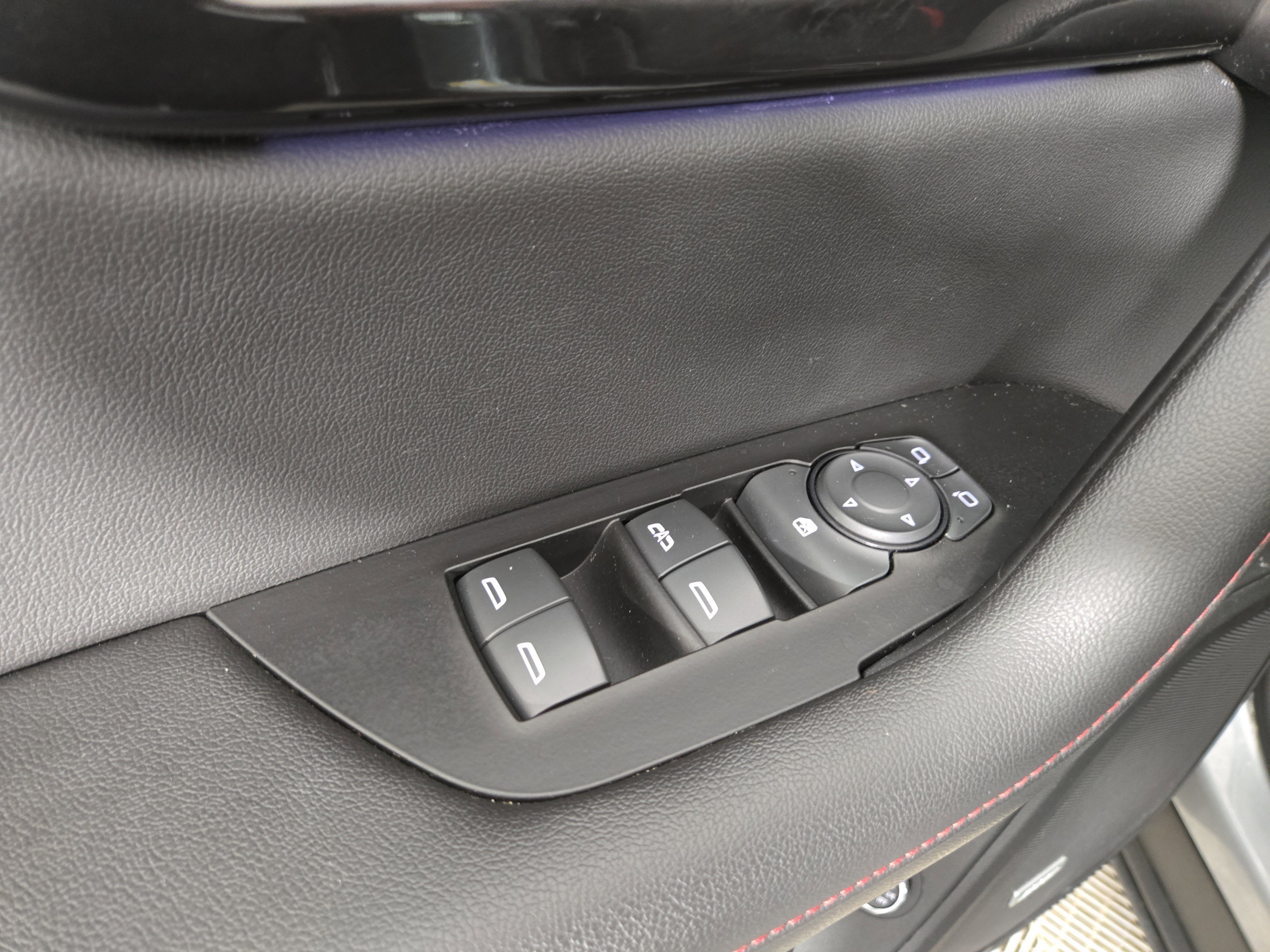 Certified 2023 Chevrolet Blazer RS w/ Driver Confidence II Package image 28