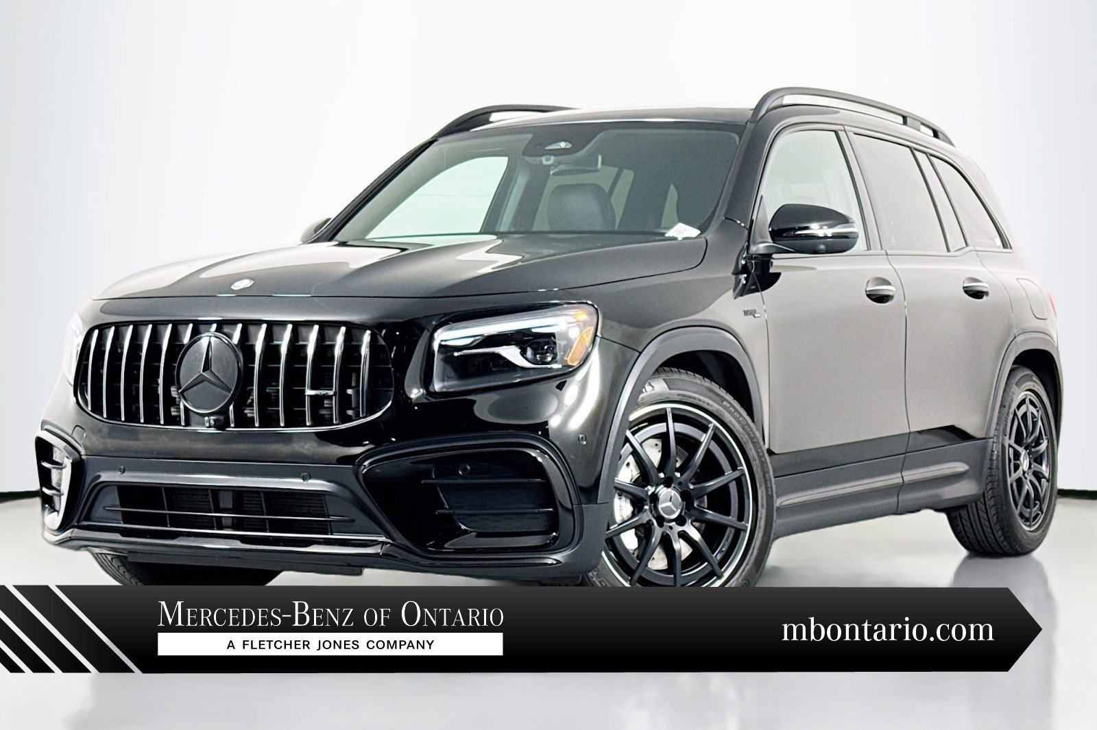 Certified 2025 Mercedes-Benz GLB 35 AMG 4MATIC image 1