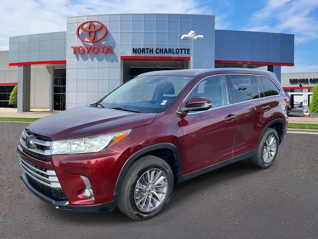 Used 2019 Toyota Highlander XLE image 4