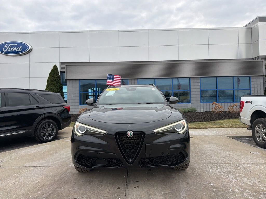 Used 2020 Alfa Romeo Stelvio Ti Sport w/ Quick Order Package 22S Sport image 2