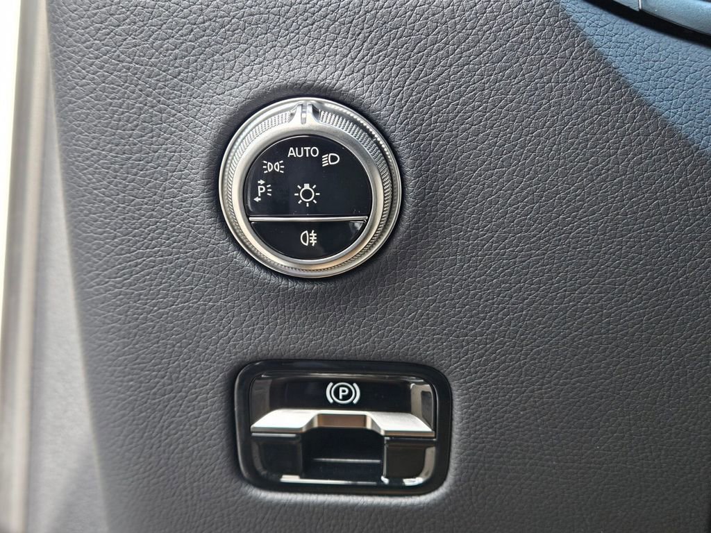 New 2026 Mercedes-Benz GLC 300 4MATIC image 21