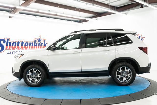 Certified 2023 Honda Passport TrailSport image 5