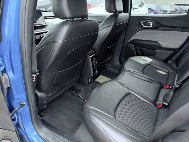 Used 2024 Jeep Compass Latitude AWD/4WD image 20