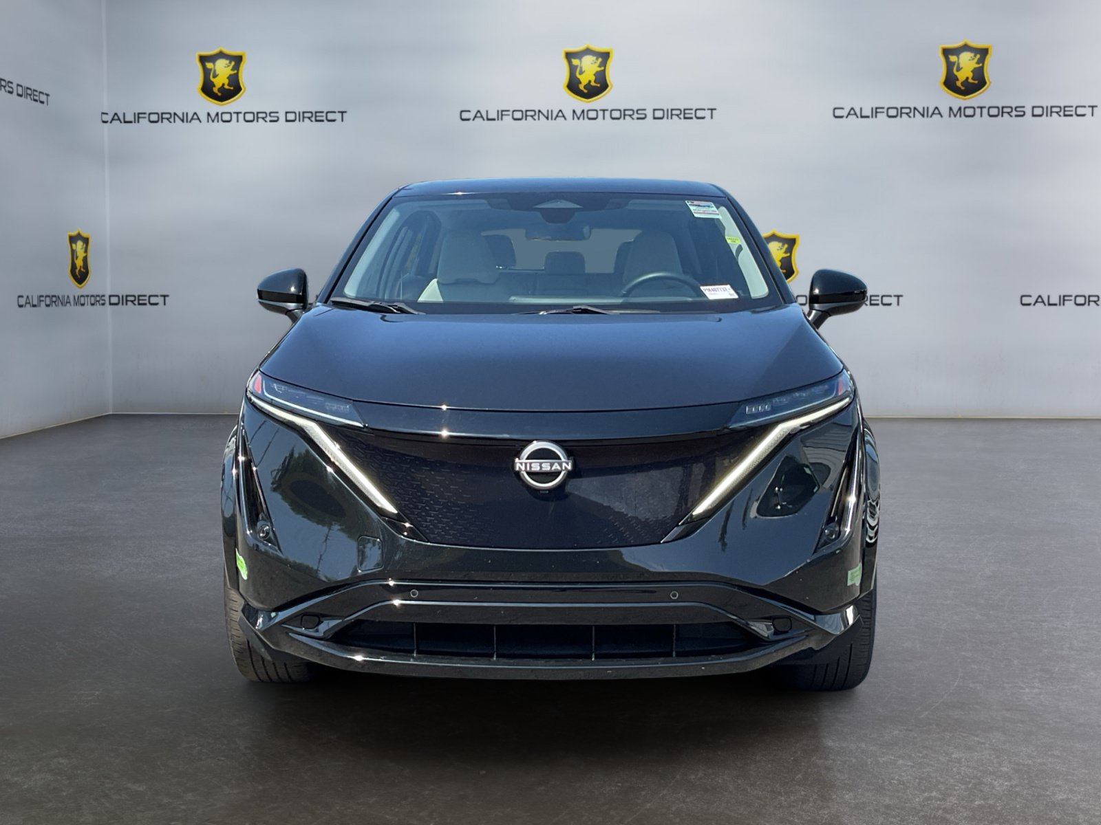 Used 2023 Nissan Ariya FWD image 2