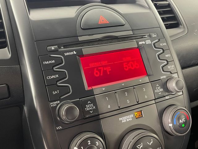 Used 2011 Kia Soul FWD image 7
