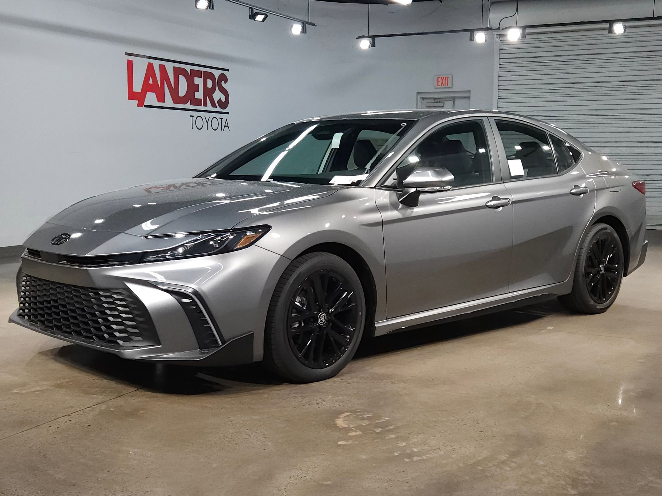 New 2026 Toyota Camry SE image 3