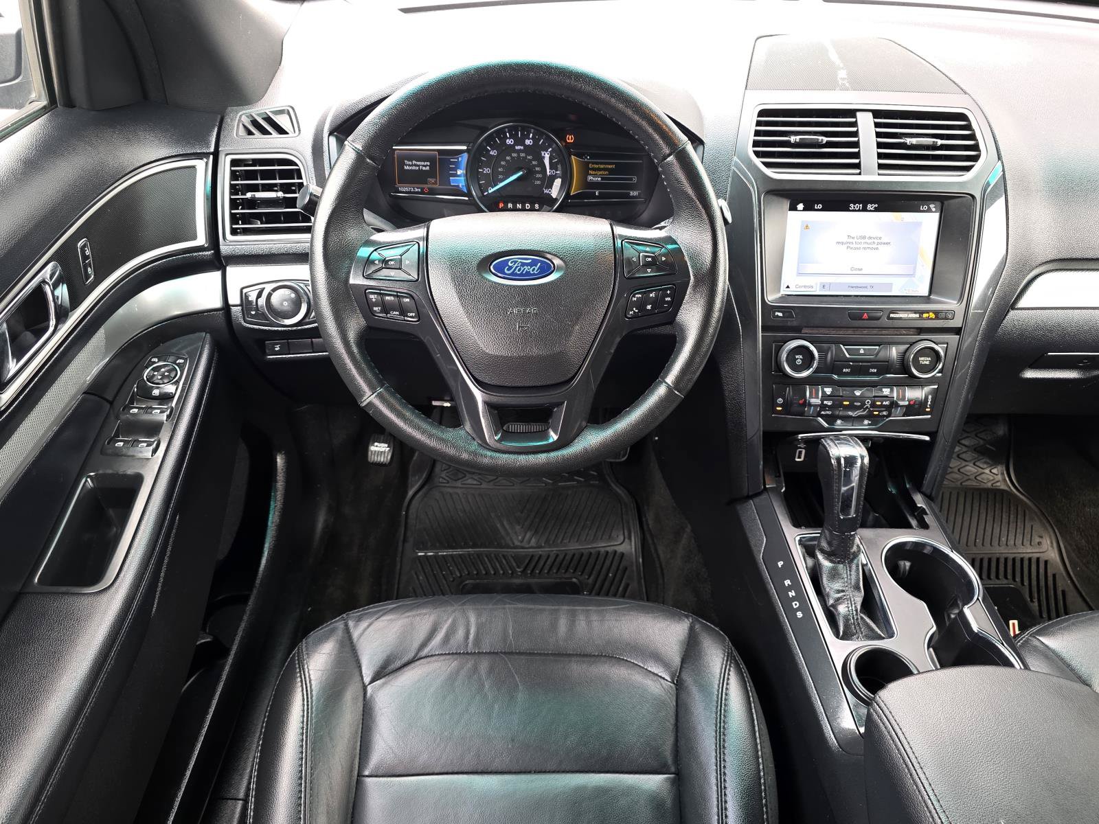 Used 2017 Ford Explorer XLT w/ Equipment Group 202A FWD image 8