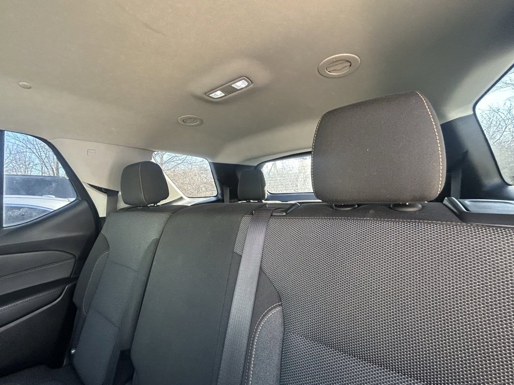 Used 2021 Chevrolet Traverse LS image 25