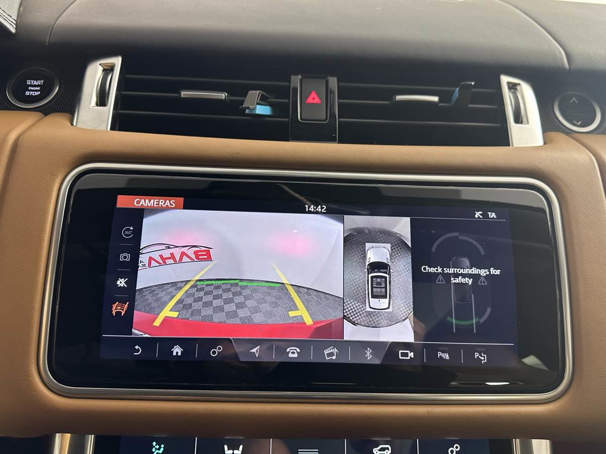 Used 2020 Land Rover Range Rover Sport SVR image 38