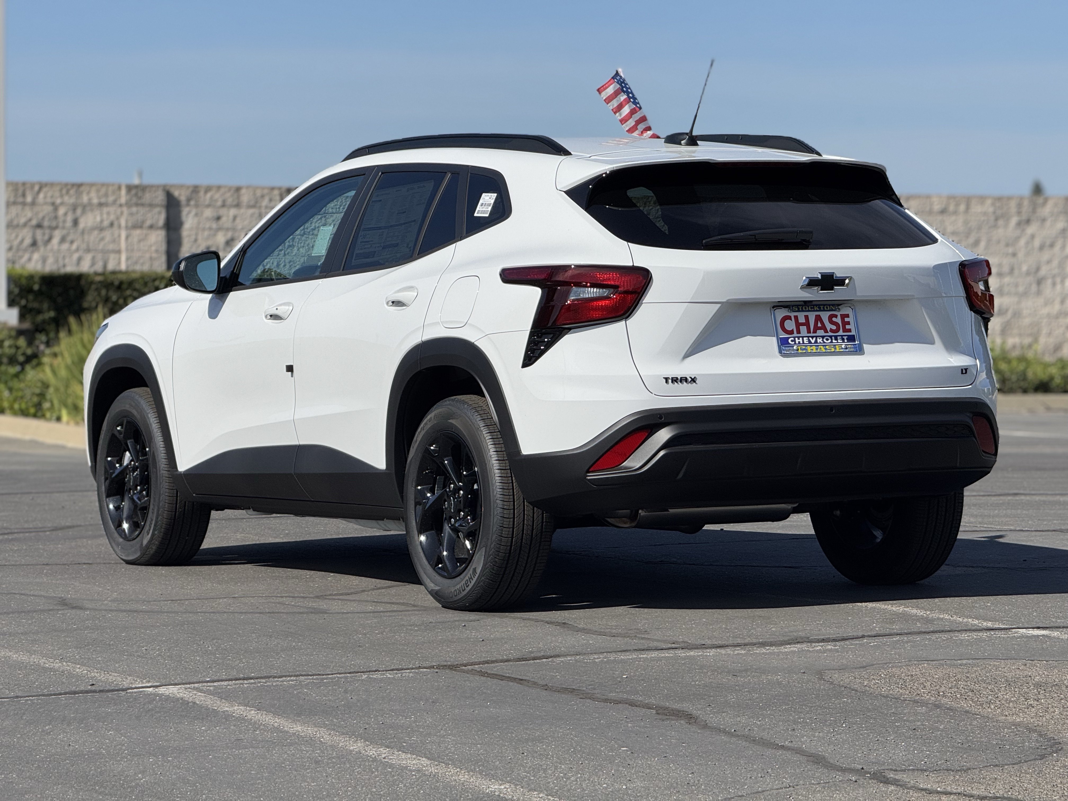 New 2026 Chevrolet Trax LT w/ Driver Confidence Package FWD image 5