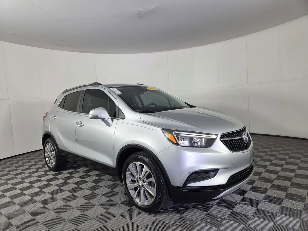 Used 2019 Buick Encore Preferred image 2