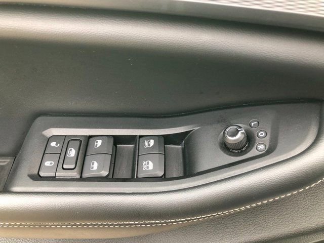 Used 2024 Jeep Grand Cherokee L Laredo image 12