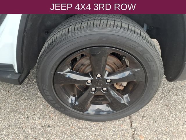 Used 2024 Jeep Grand Cherokee L Altitude AWD/4WD image 15