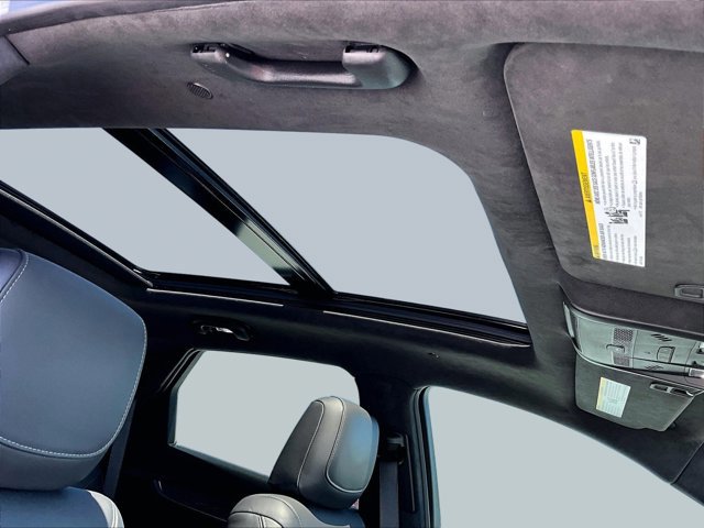 Used 2024 Cadillac XT5 Sportv w/ Platinum Package image 17