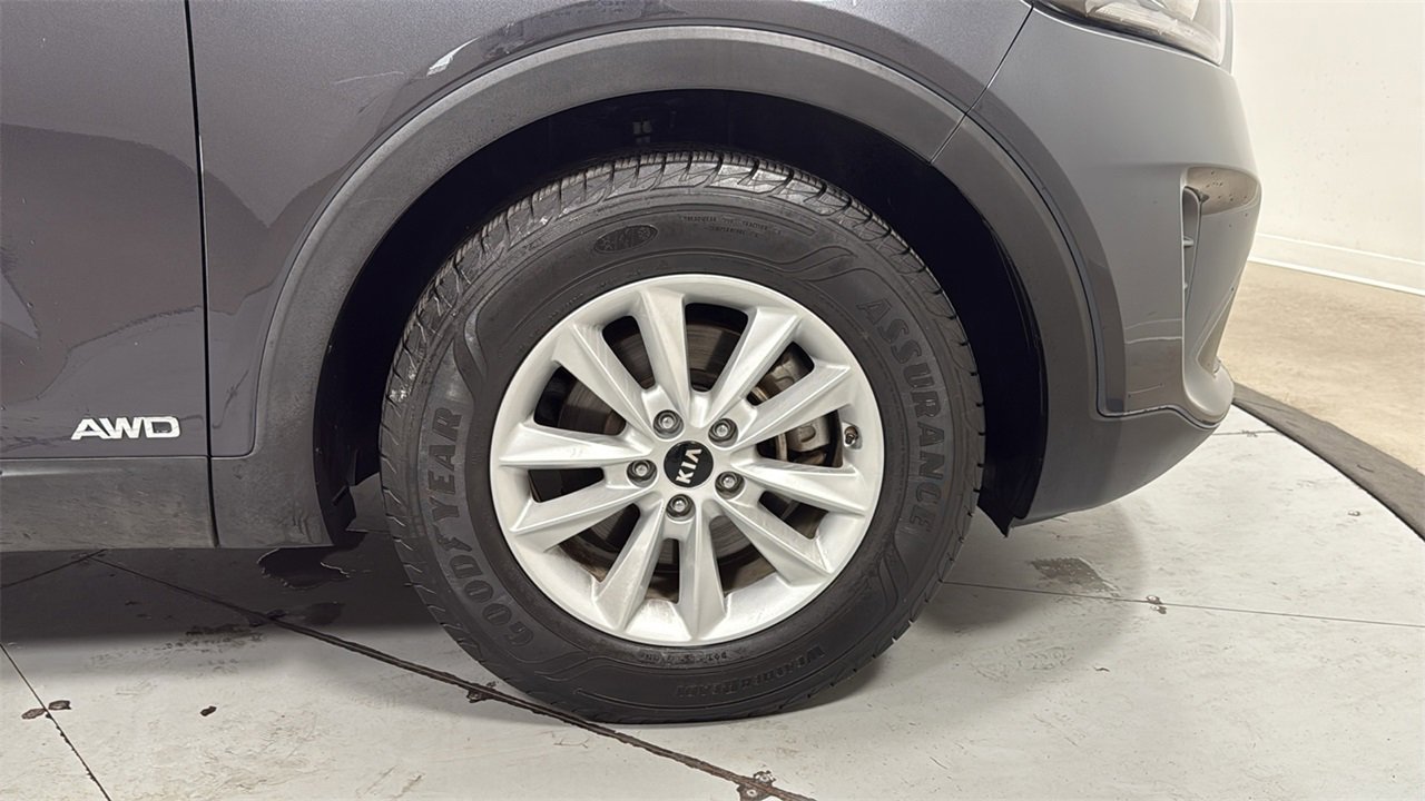 Used 2019 Kia Sorento LX image 21