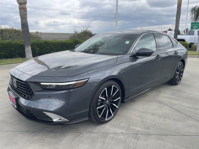 Used 2024 Honda Accord Touring image 4