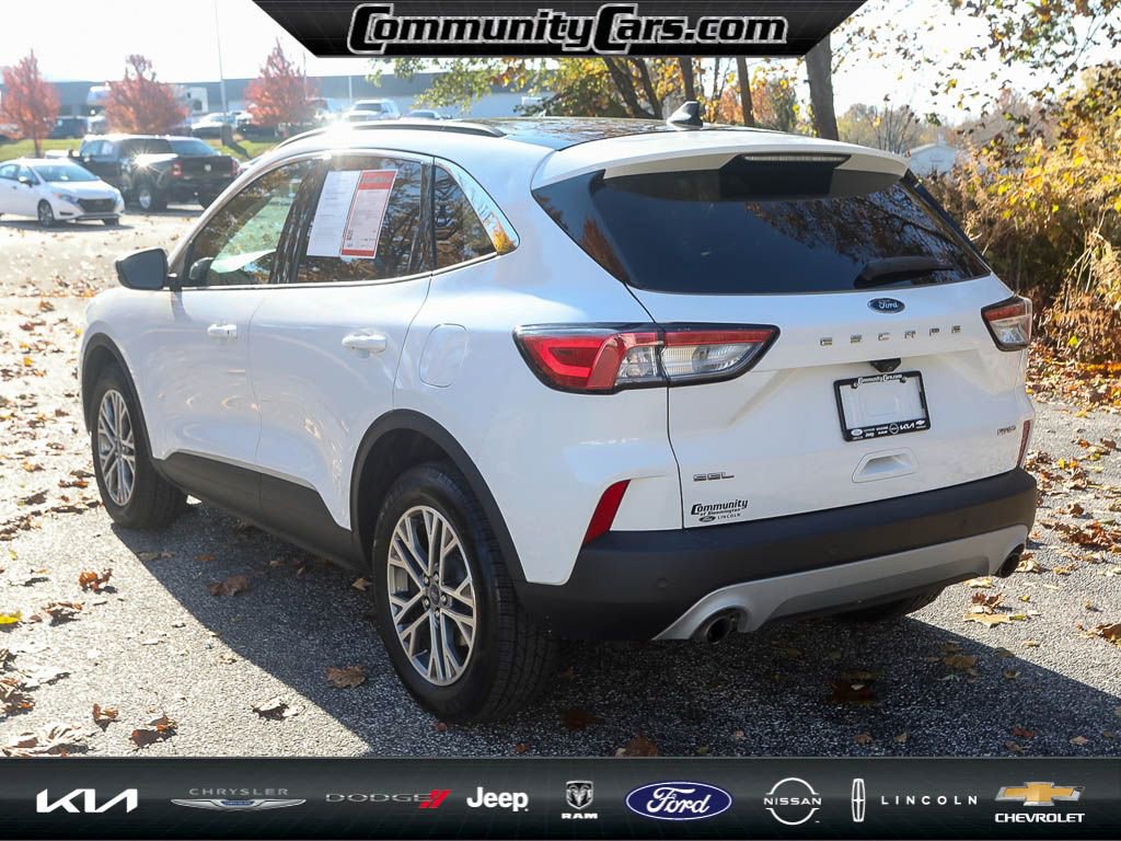 Used 2022 Ford Escape SEL image 5