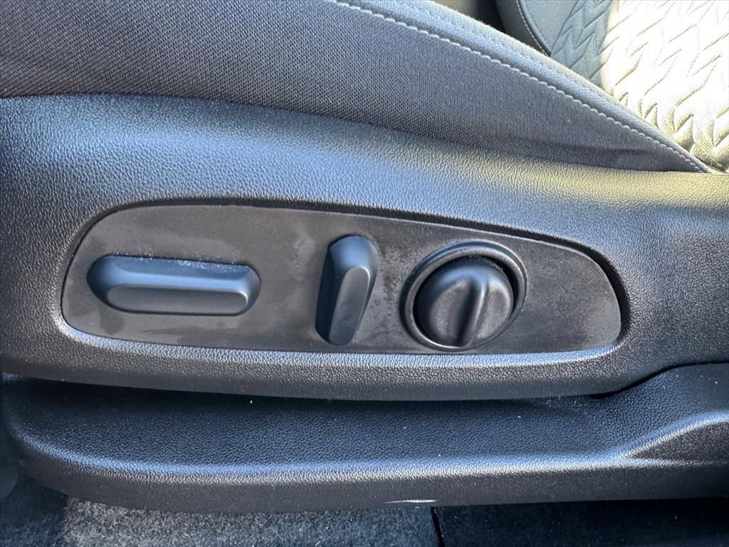 Used 2024 Chevrolet Equinox LS w/ LS Convenience Package image 14