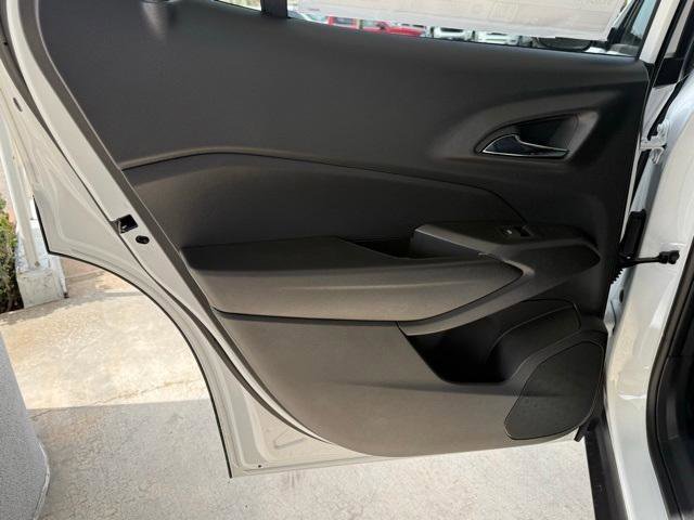 New 2026 Chevrolet Trax LT w/ LT Convenience Package image 16