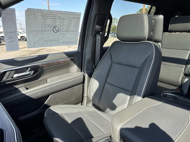 New 2026 Chevrolet Suburban Premier image 39