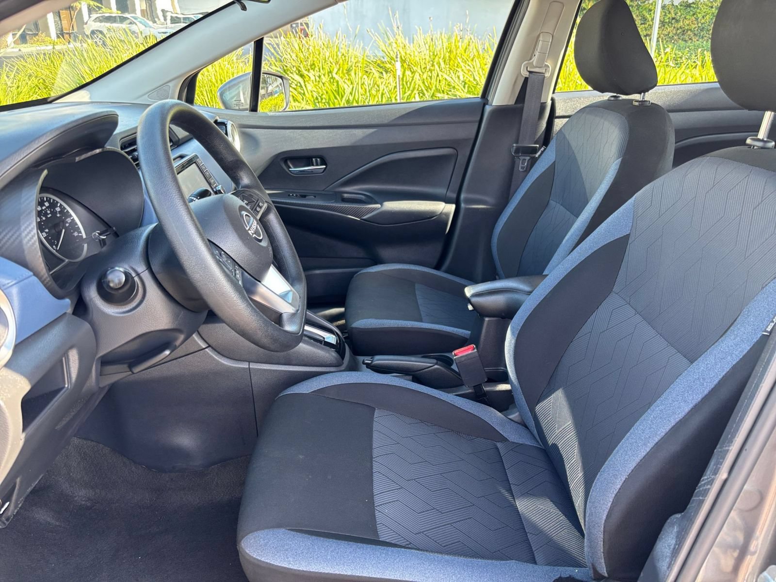 Used 2025 Nissan Versa SV FWD image 24