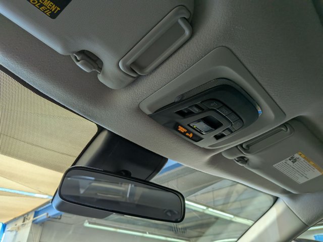 Used 2022 Toyota Corolla Cross LE w/ Moonroof Package FWD image 19