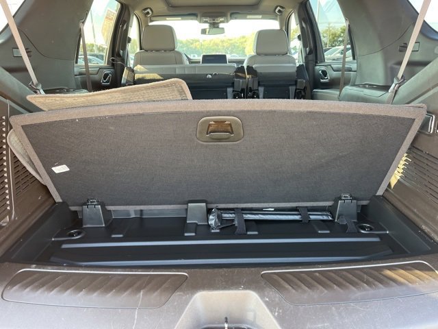 Used 2021 GMC Yukon SLT w/ SLT Premium Package image 49