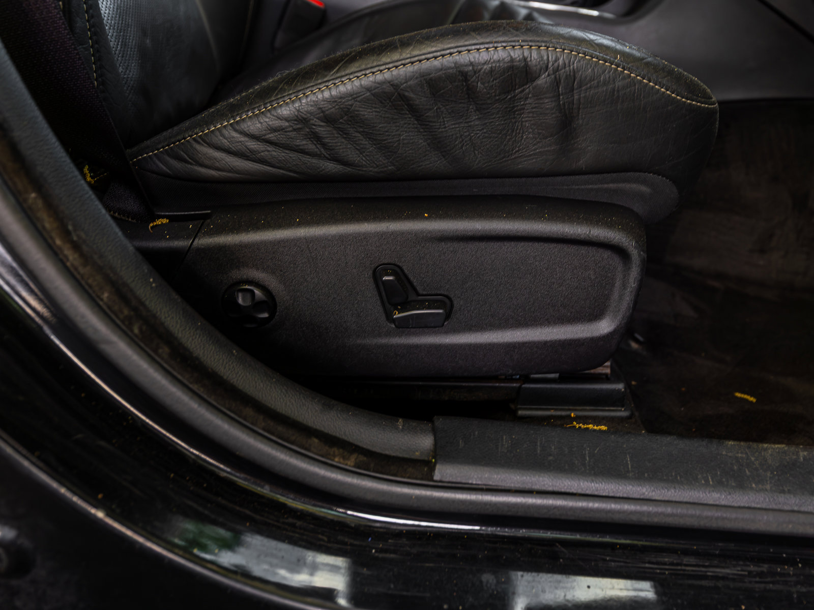 Used 2016 Dodge Charger SRT w/ Harman/Kardon Audio Group image 60