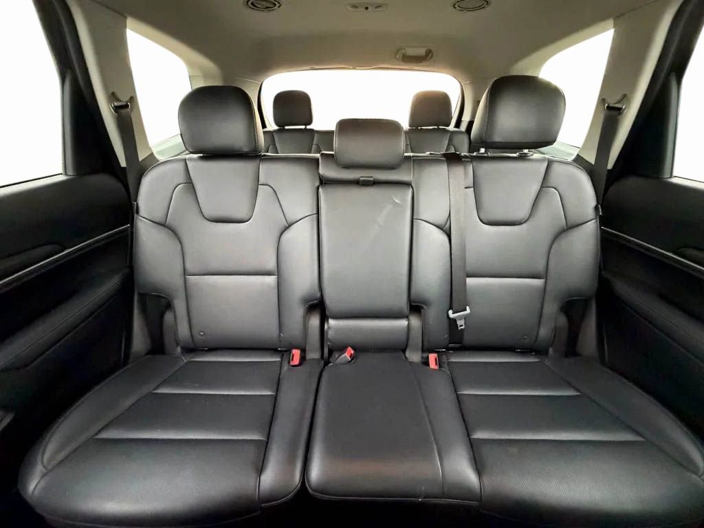 Used 2024 Kia Telluride LX image 28