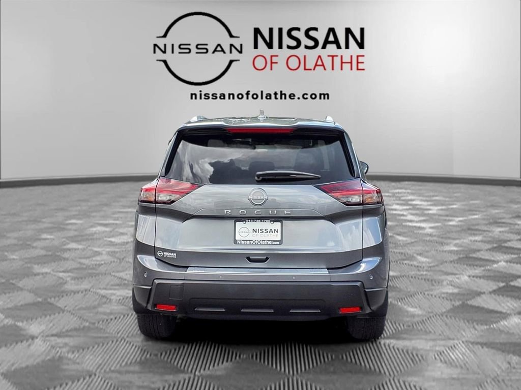 Certified 2026 Nissan Rogue SV w/ SV Premium Package FWD image 28