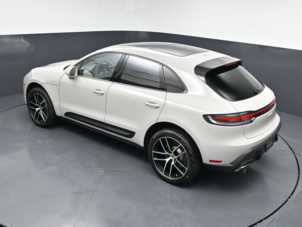 New 2026 Porsche Macan AWD/4WD image 15