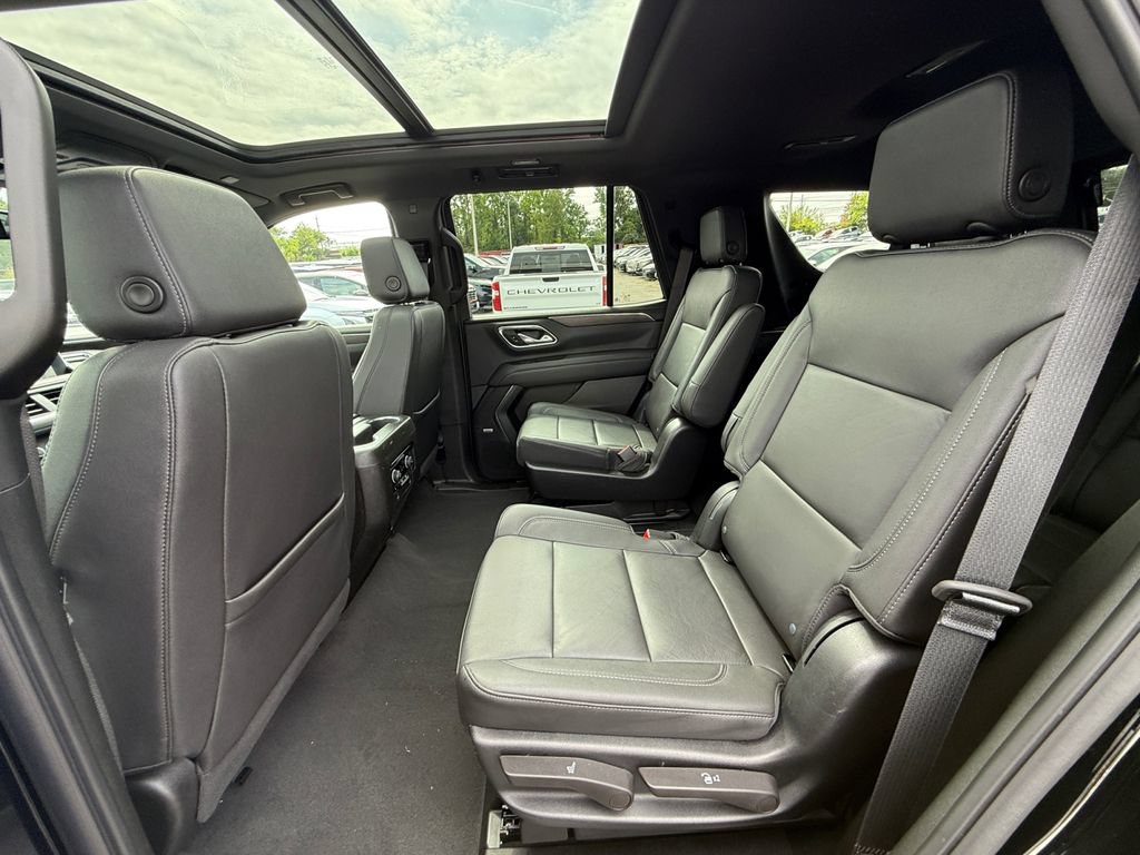Used 2023 Chevrolet Tahoe LT w/ Luxury Package AWD/4WD image 24