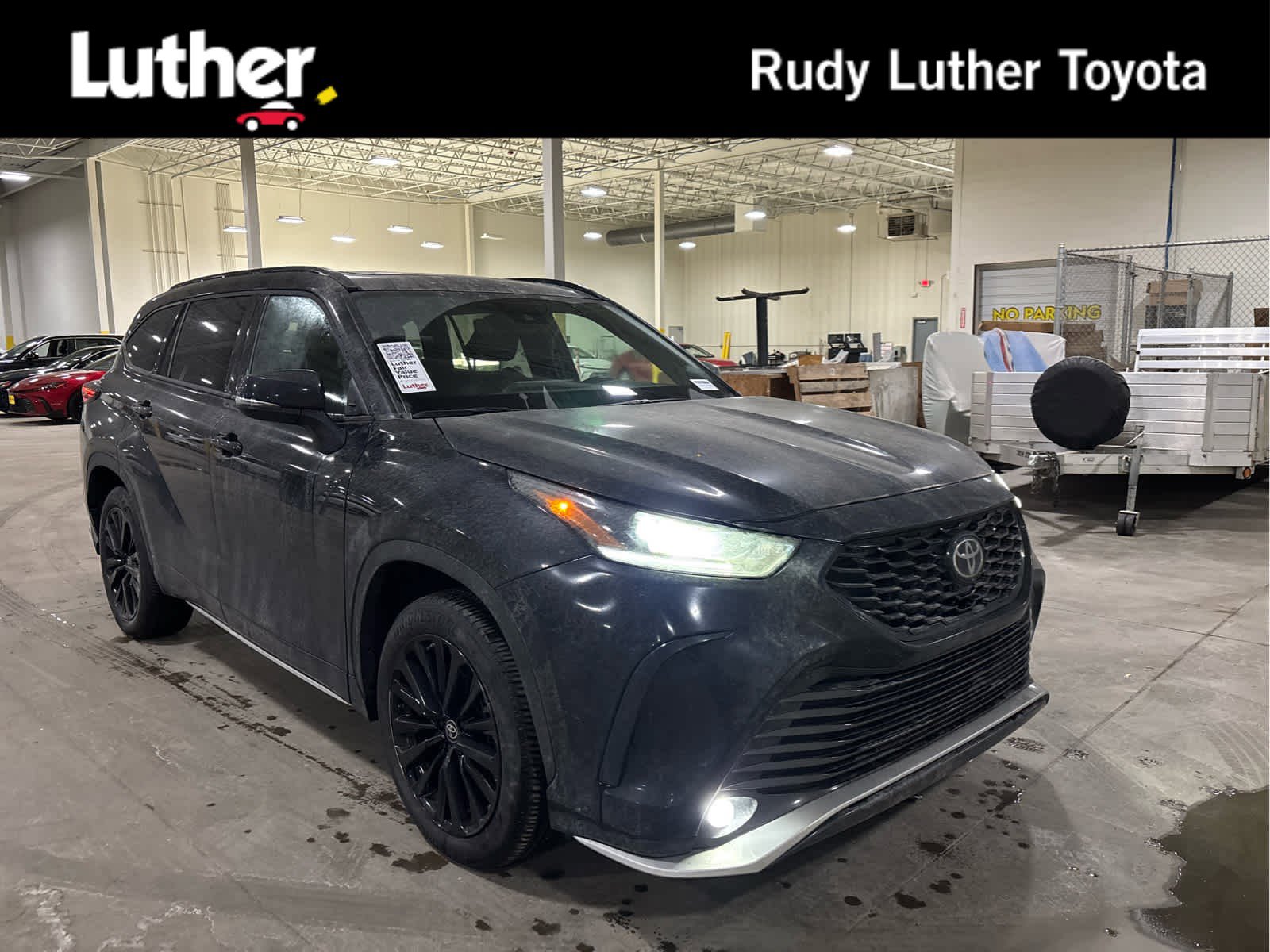 Used 2025 Toyota Highlander XSE image 1