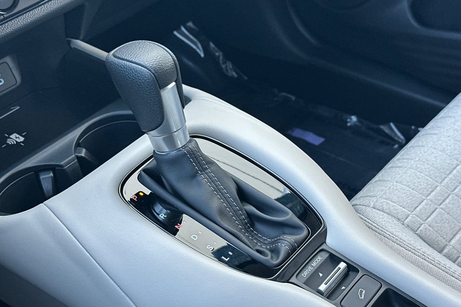 Certified 2026 Honda HR-V LX image 24