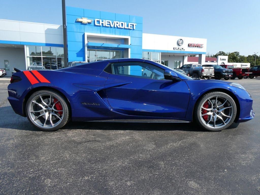 New 2027 Chevrolet Corvette Grand Sport w/ Z52 Sport Performance Package RWD image 3