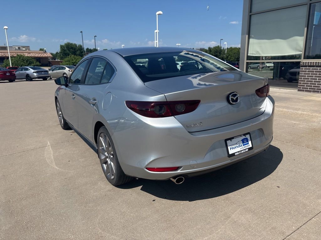 Used 2019 MAZDA MAZDA3 Sedan w/ Select Package FWD image 7