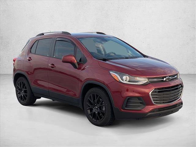 Used 2022 Chevrolet Trax LT w/ Sport Edition FWD image 3