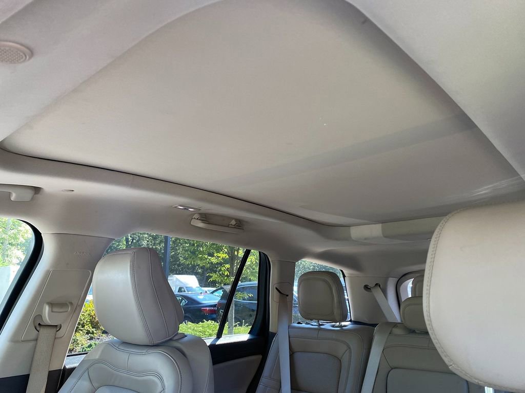 Used 2020 Lincoln Aviator Reserve w/ Equipment Group 201A AWD/4WD image 24