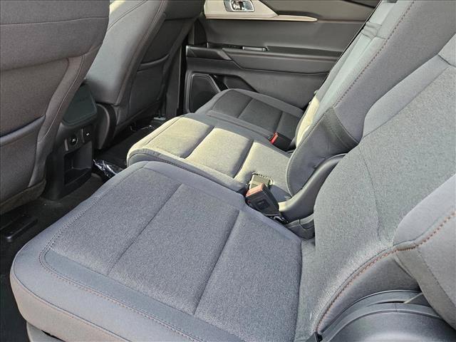 New 2026 Ford Explorer Active RWD image 20